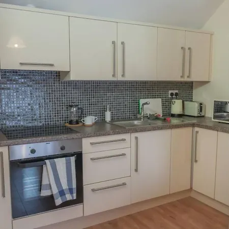 Apartment 2 Bedroom In City Centre *